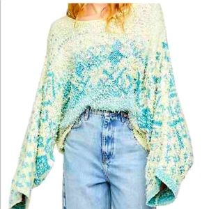 SOLD!! Free People Sugar Mountain Long Sleeve Overside Sweater Size Small NWT